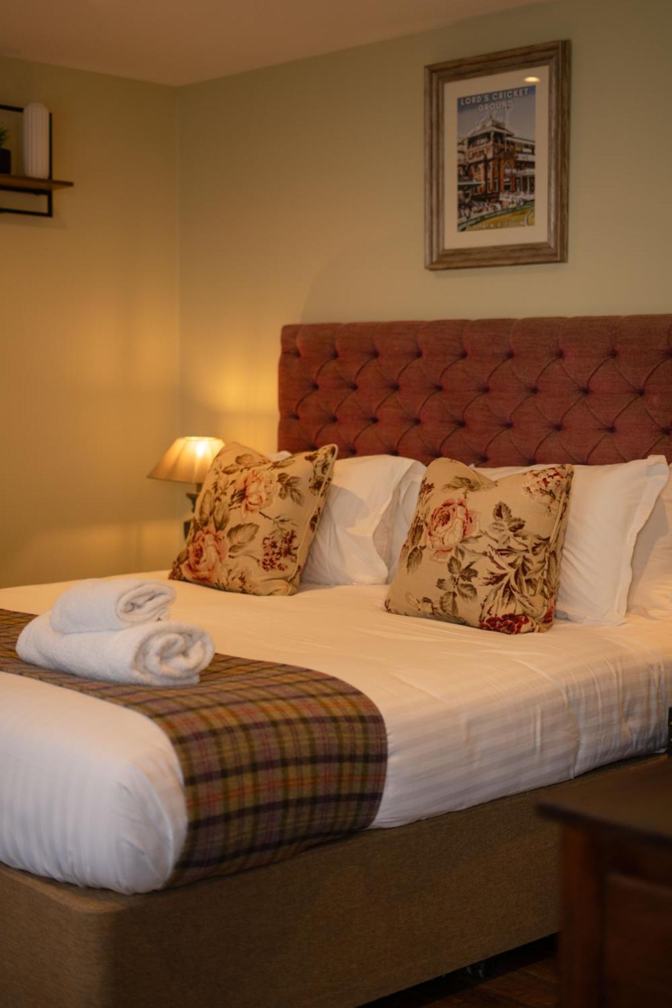 Hotel The Thomas Lord West Meon Esterno foto